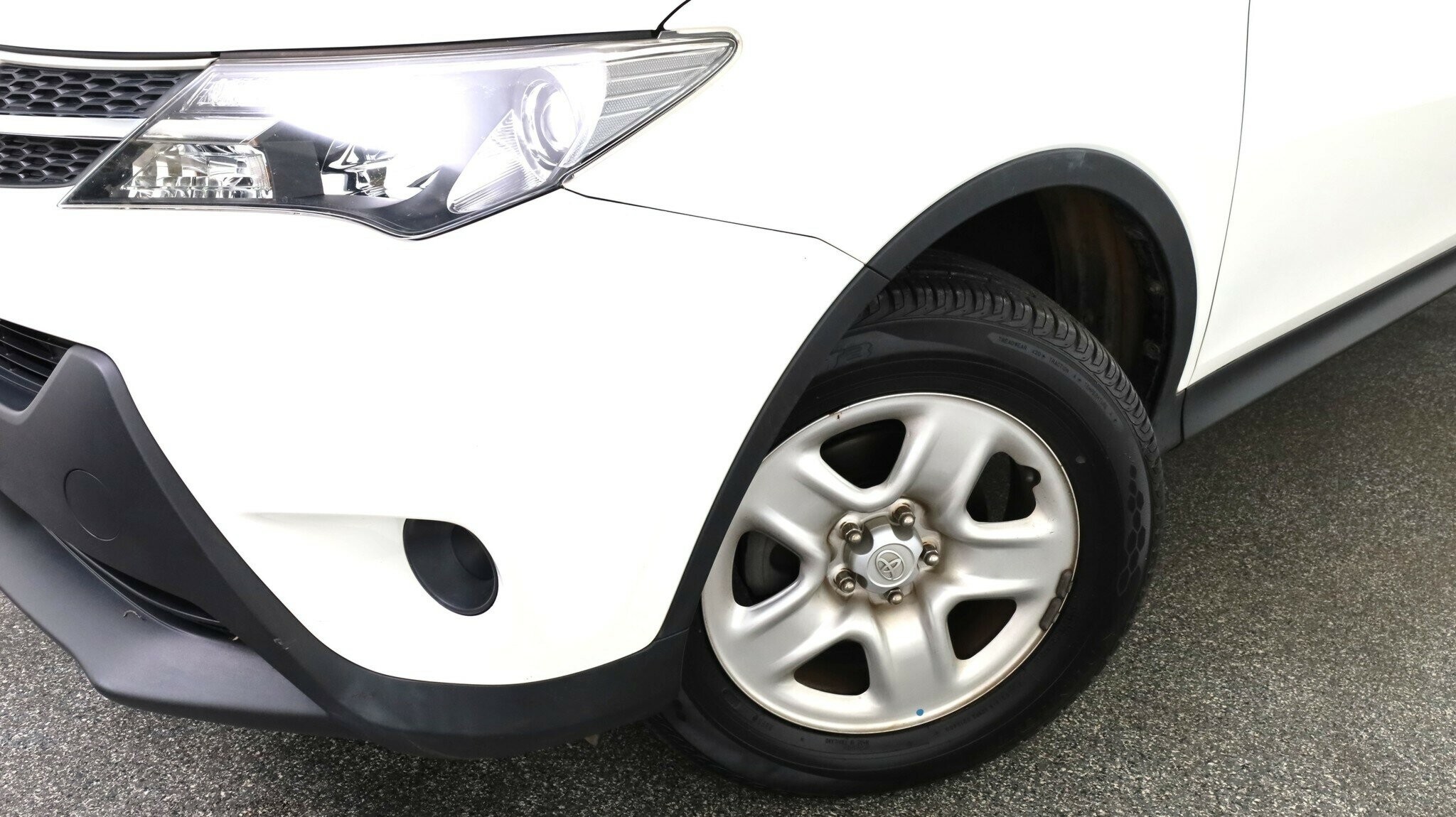 Toyota Rav4 image 3