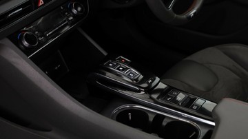 https://vehicle-cdn.autoleague.cloud/3881_1106085_29.jpg