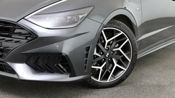 https://vehicle-cdn.autoleague.cloud/3881_1106085_3.jpg