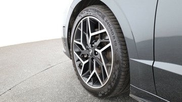 https://vehicle-cdn.autoleague.cloud/3881_1106085_6.jpg