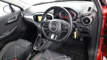 https://vehicle-cdn.autoleague.cloud/3881_1106086_15.jpg