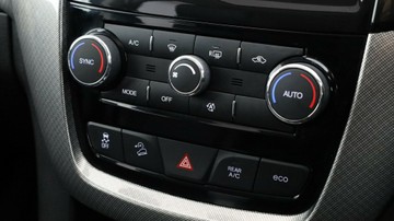 https://vehicle-cdn.autoleague.cloud/3881_1106088_22.jpg