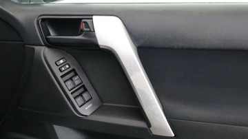 https://vehicle-cdn.autoleague.cloud/3881_1106105_12.jpg
