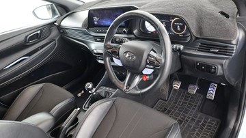 https://vehicle-cdn.autoleague.cloud/3881_1106110_15.jpg