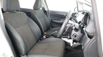 https://vehicle-cdn.autoleague.cloud/3881_1106112_14.jpg
