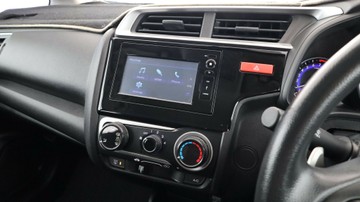 https://vehicle-cdn.autoleague.cloud/3881_1106112_19.jpg