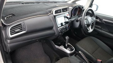 https://vehicle-cdn.autoleague.cloud/3881_1106112_23.jpg