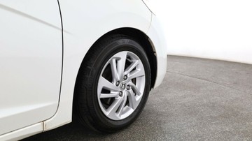 https://vehicle-cdn.autoleague.cloud/3881_1106112_6.jpg