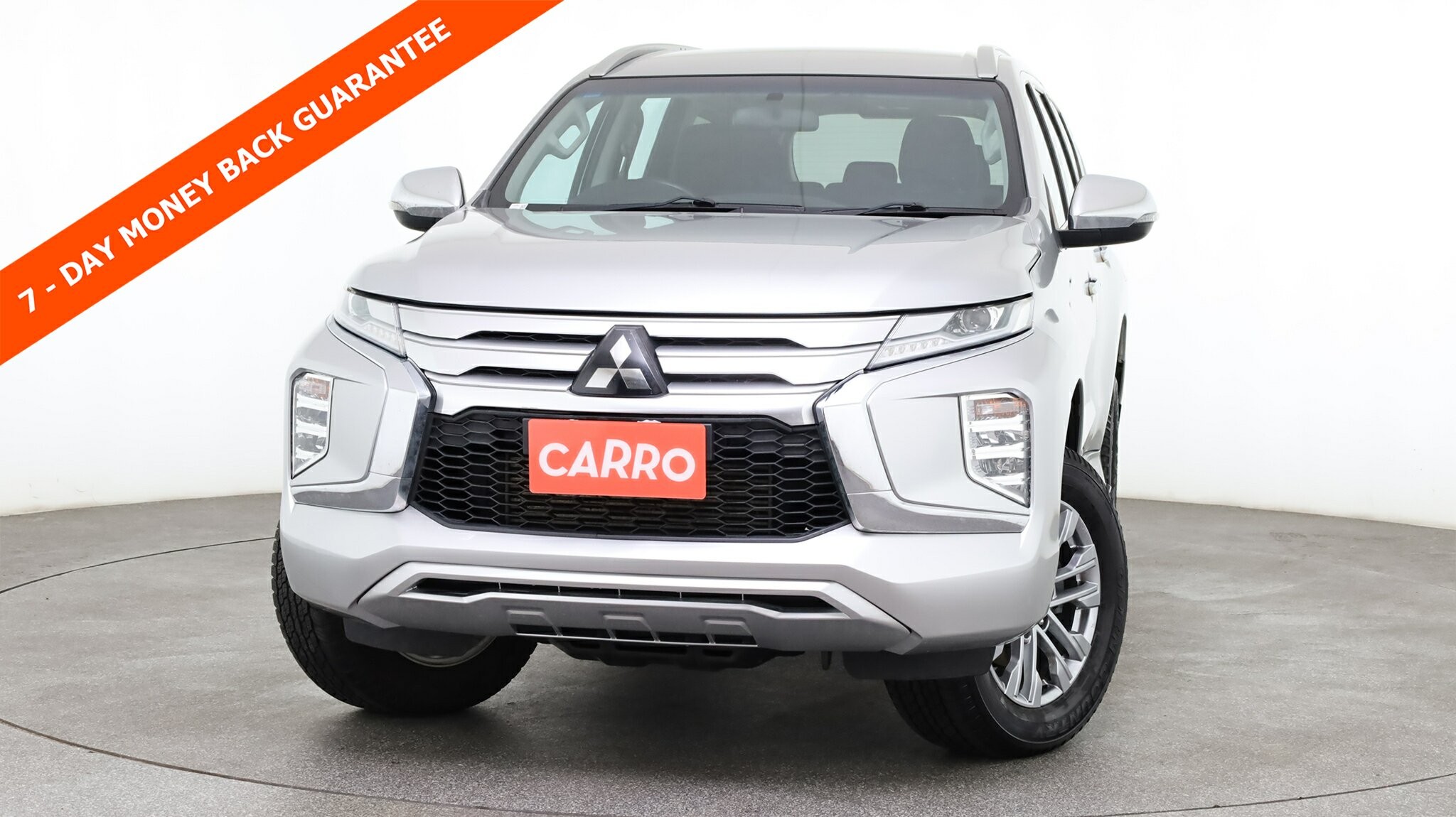 Mitsubishi Pajero Sport image 1