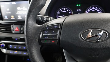https://vehicle-cdn.autoleague.cloud/3881_1106120_18.jpg