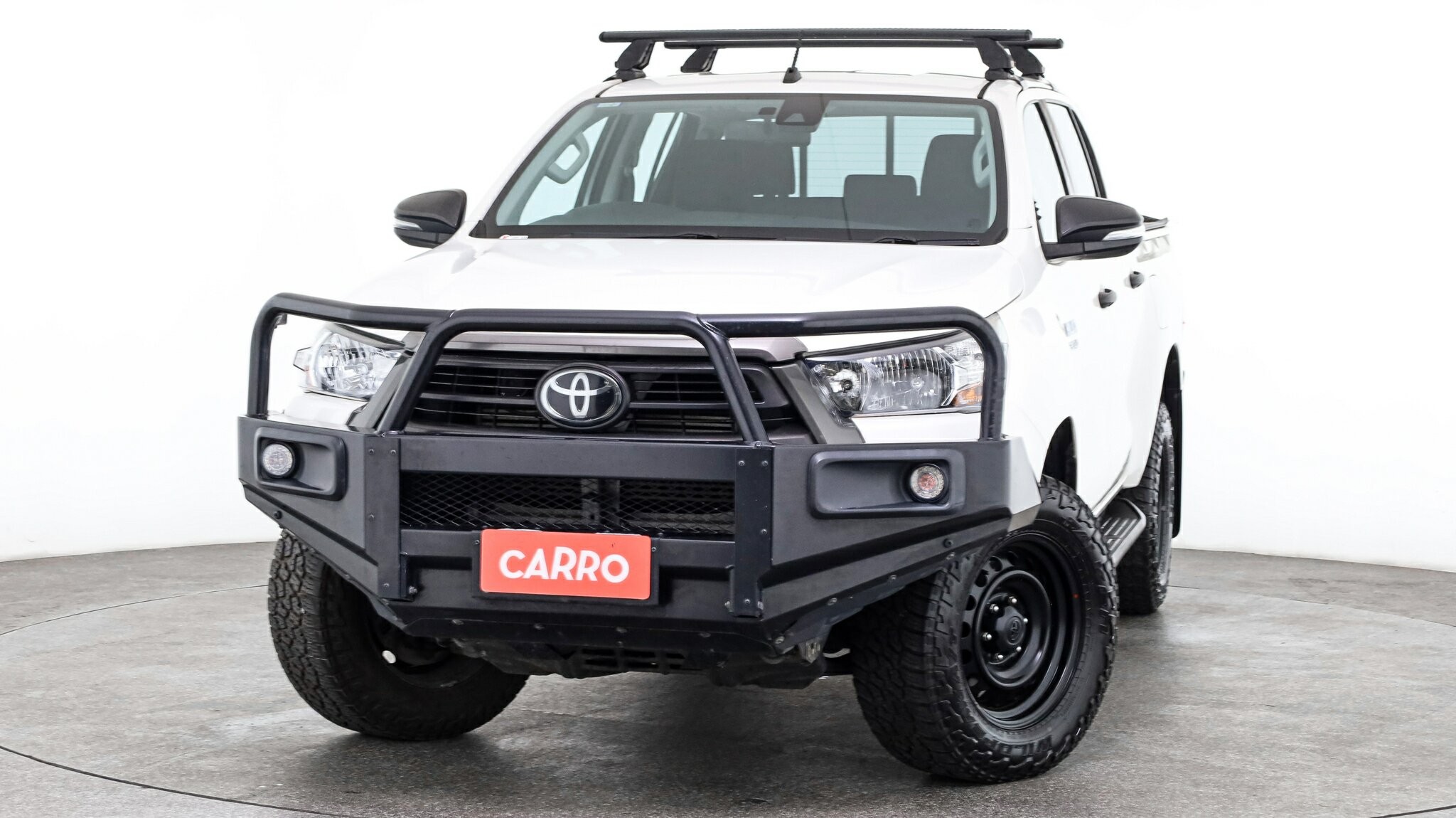 Toyota Hilux image 2