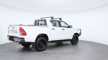 https://vehicle-cdn.autoleague.cloud/3881_1106123_9.jpg