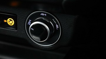 https://vehicle-cdn.autoleague.cloud/3881_1106124_22.jpg