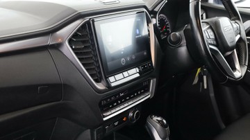 https://vehicle-cdn.autoleague.cloud/3881_1106124_25.jpg