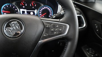 https://vehicle-cdn.autoleague.cloud/3881_1106131_16.jpg