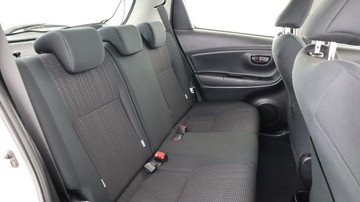 https://vehicle-cdn.autoleague.cloud/3881_1106136_13.jpg