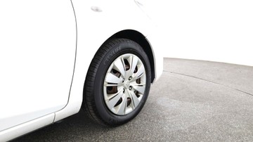 https://vehicle-cdn.autoleague.cloud/3881_1106136_6.jpg
