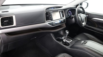 https://vehicle-cdn.autoleague.cloud/3881_1106140_23.jpg