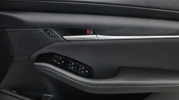 https://vehicle-cdn.autoleague.cloud/3881_1106143_13.jpg