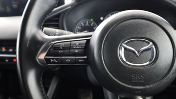 https://vehicle-cdn.autoleague.cloud/3881_1106143_19.jpg