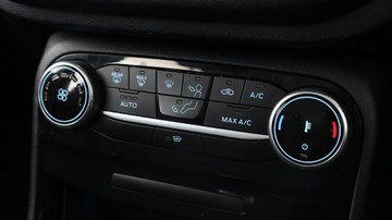 https://vehicle-cdn.autoleague.cloud/3881_1106151_21.jpg