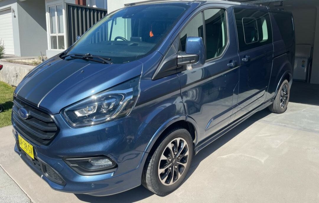 Ford Transit Custom image 2