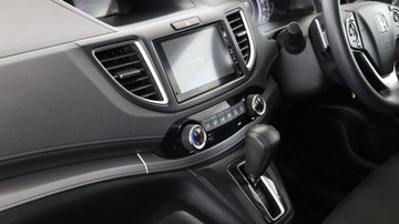 https://vehicle-cdn.autoleague.cloud/3881_1106160_26.jpg