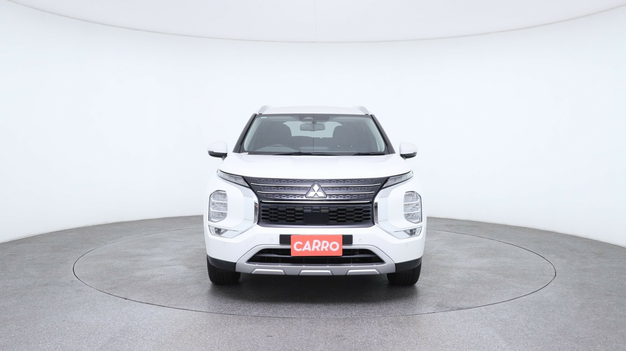 Mitsubishi Outlander image 4