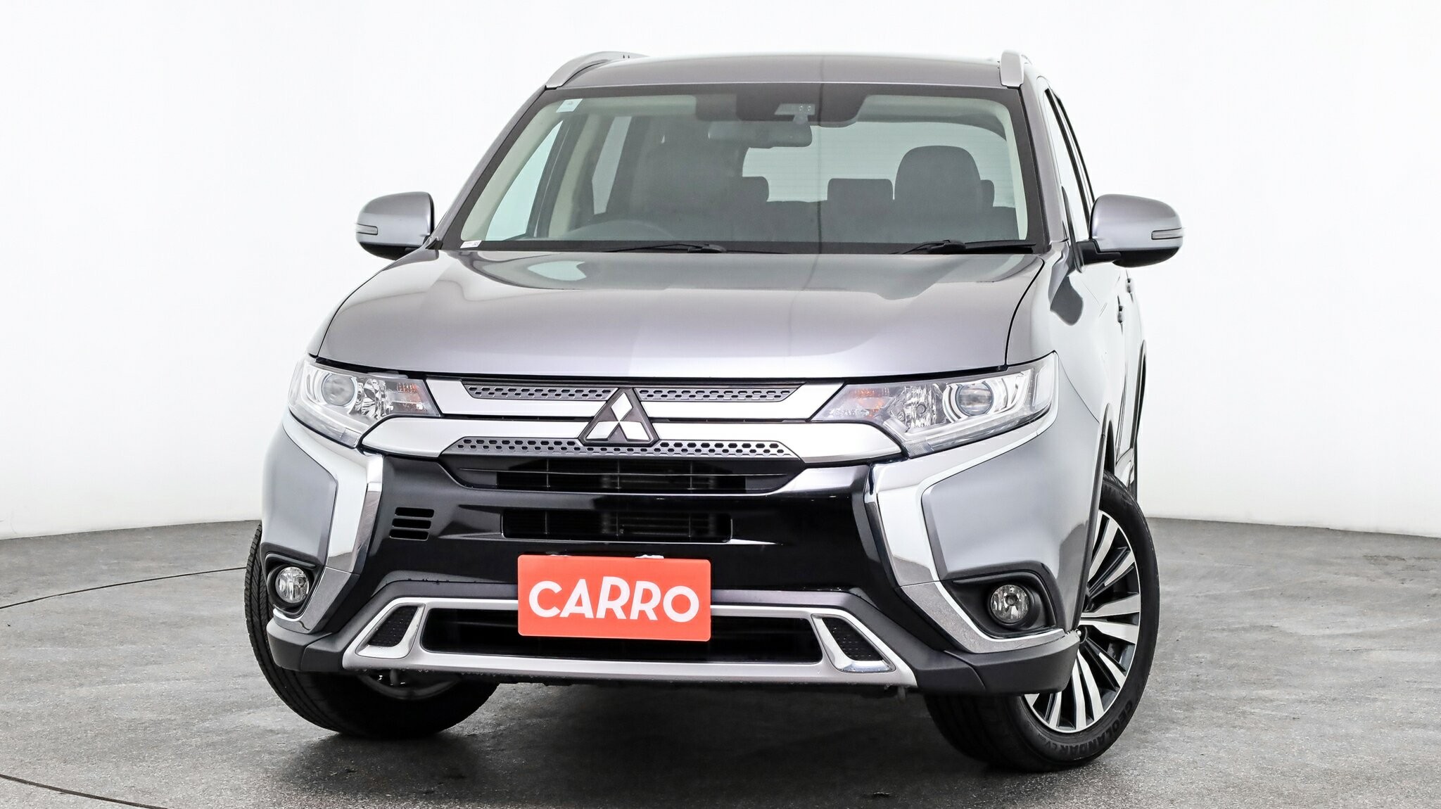 Mitsubishi Outlander image 2