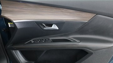 https://vehicle-cdn.autoleague.cloud/3881_1106173_13.jpg