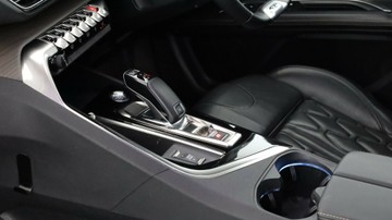 https://vehicle-cdn.autoleague.cloud/3881_1106173_27.jpg