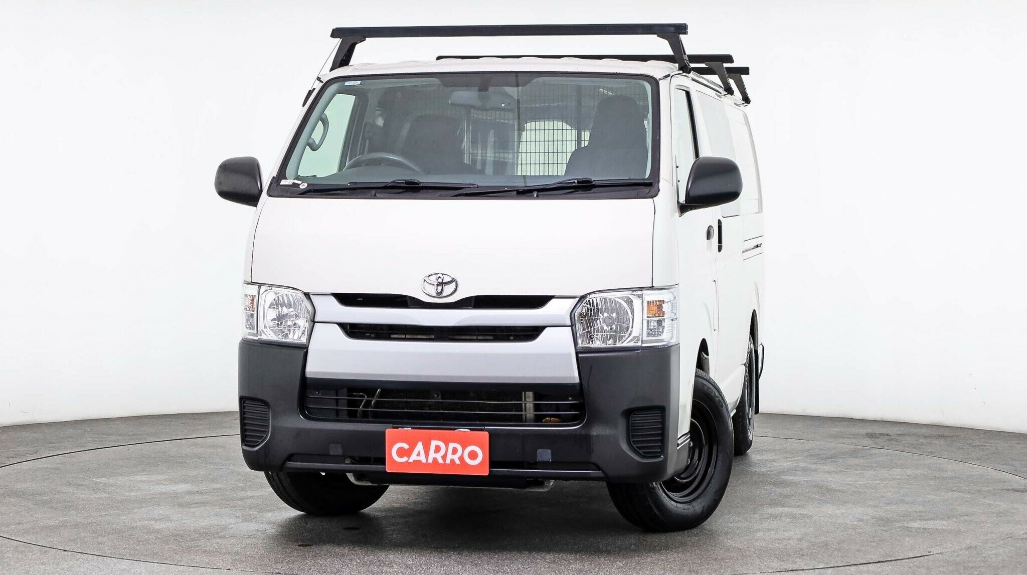 Toyota Hiace image 2