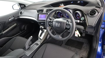 https://vehicle-cdn.autoleague.cloud/3881_1106218_15.jpg
