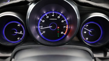https://vehicle-cdn.autoleague.cloud/3881_1106218_17.jpg