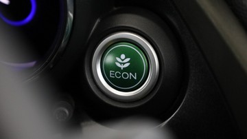 https://vehicle-cdn.autoleague.cloud/3881_1106218_22.jpg
