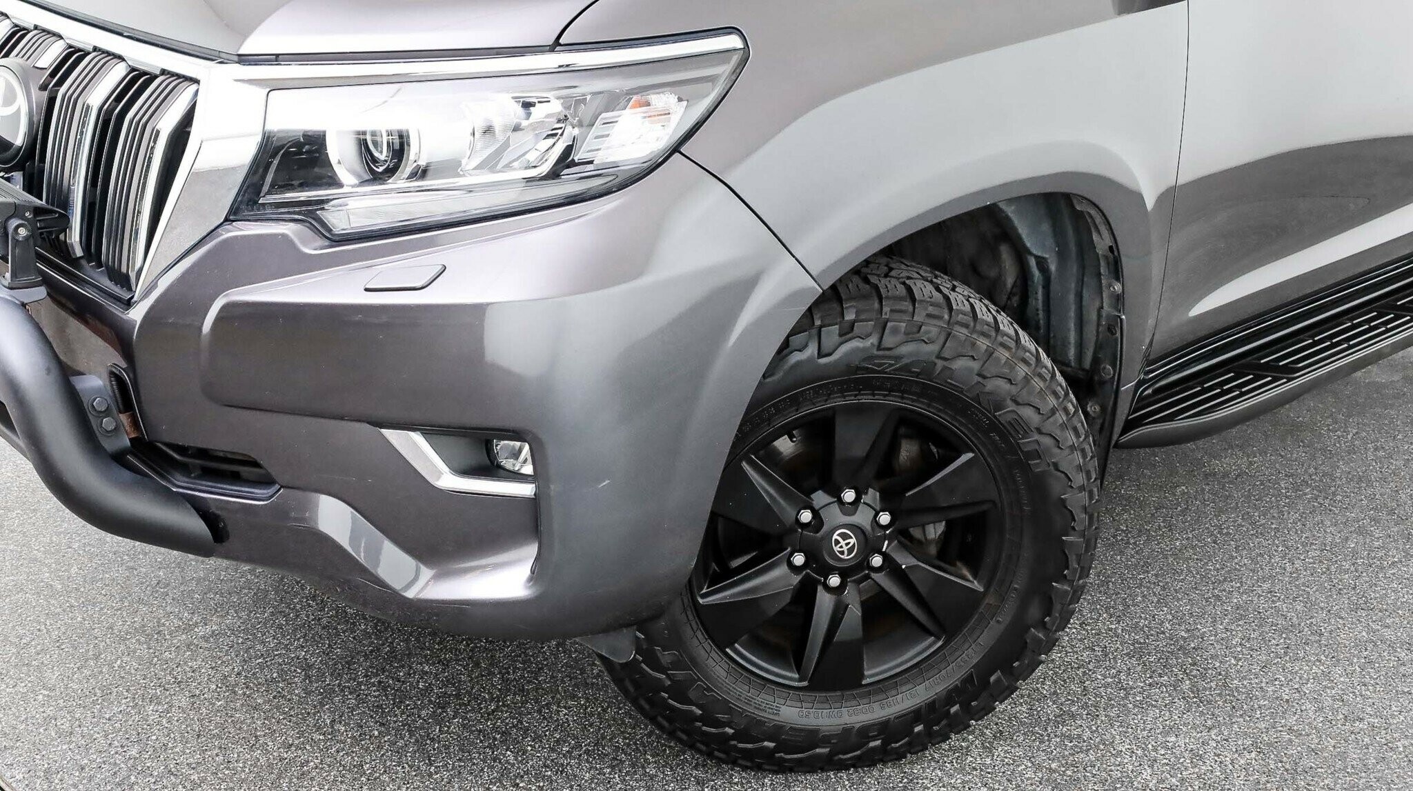 Toyota Landcruiser Prado image 4