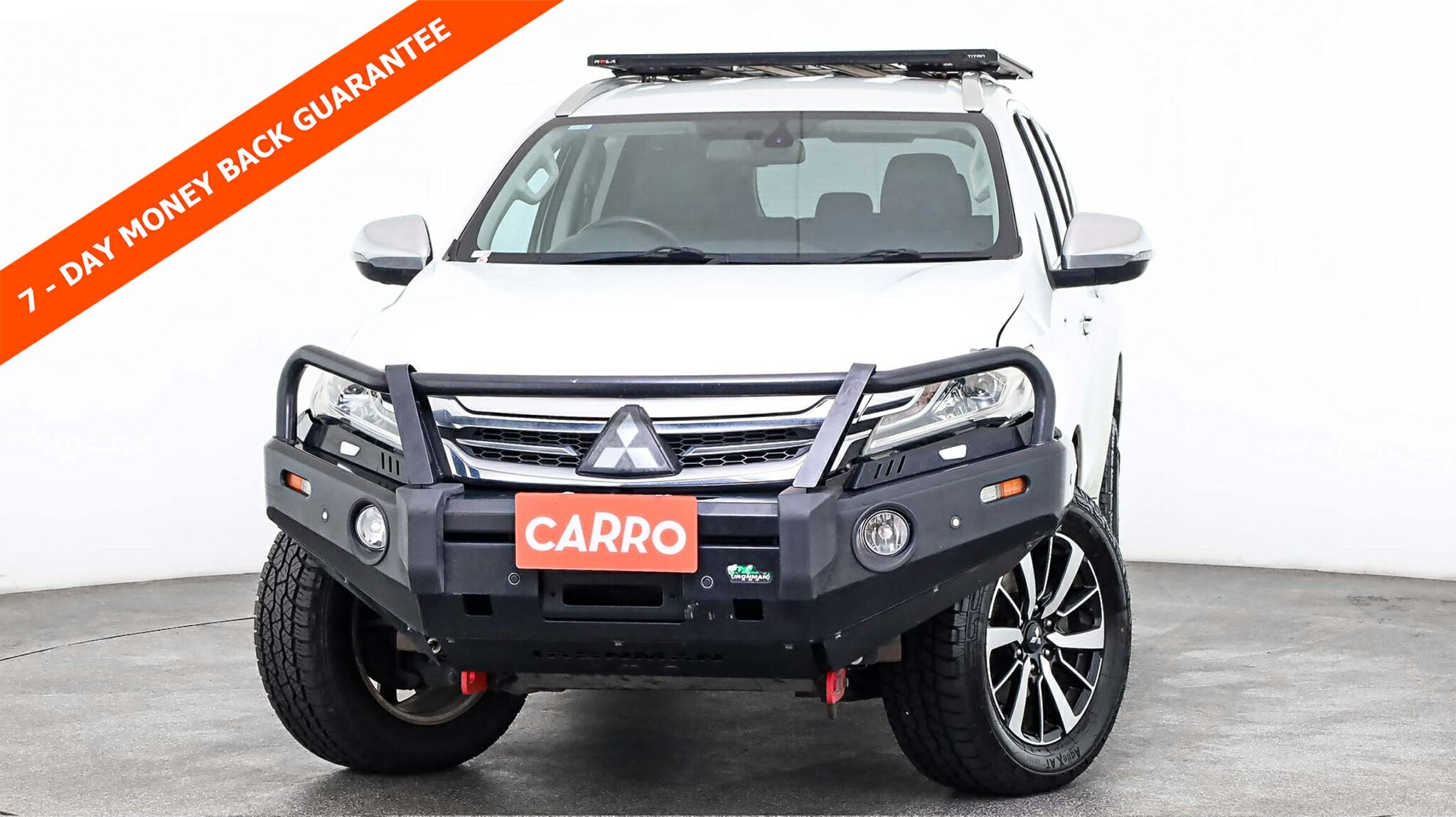 Mitsubishi Pajero Sport image 1