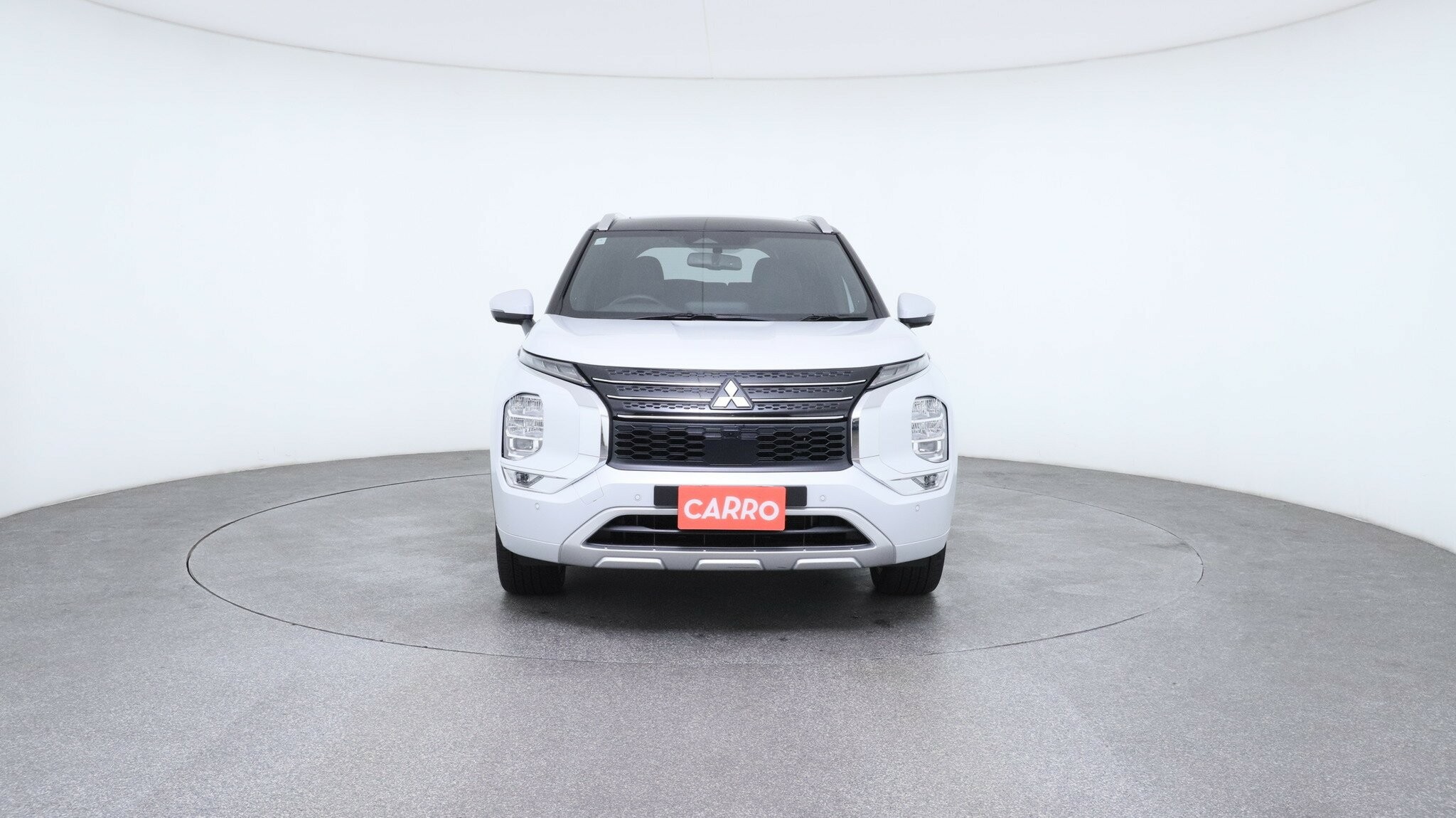 Mitsubishi Outlander image 4