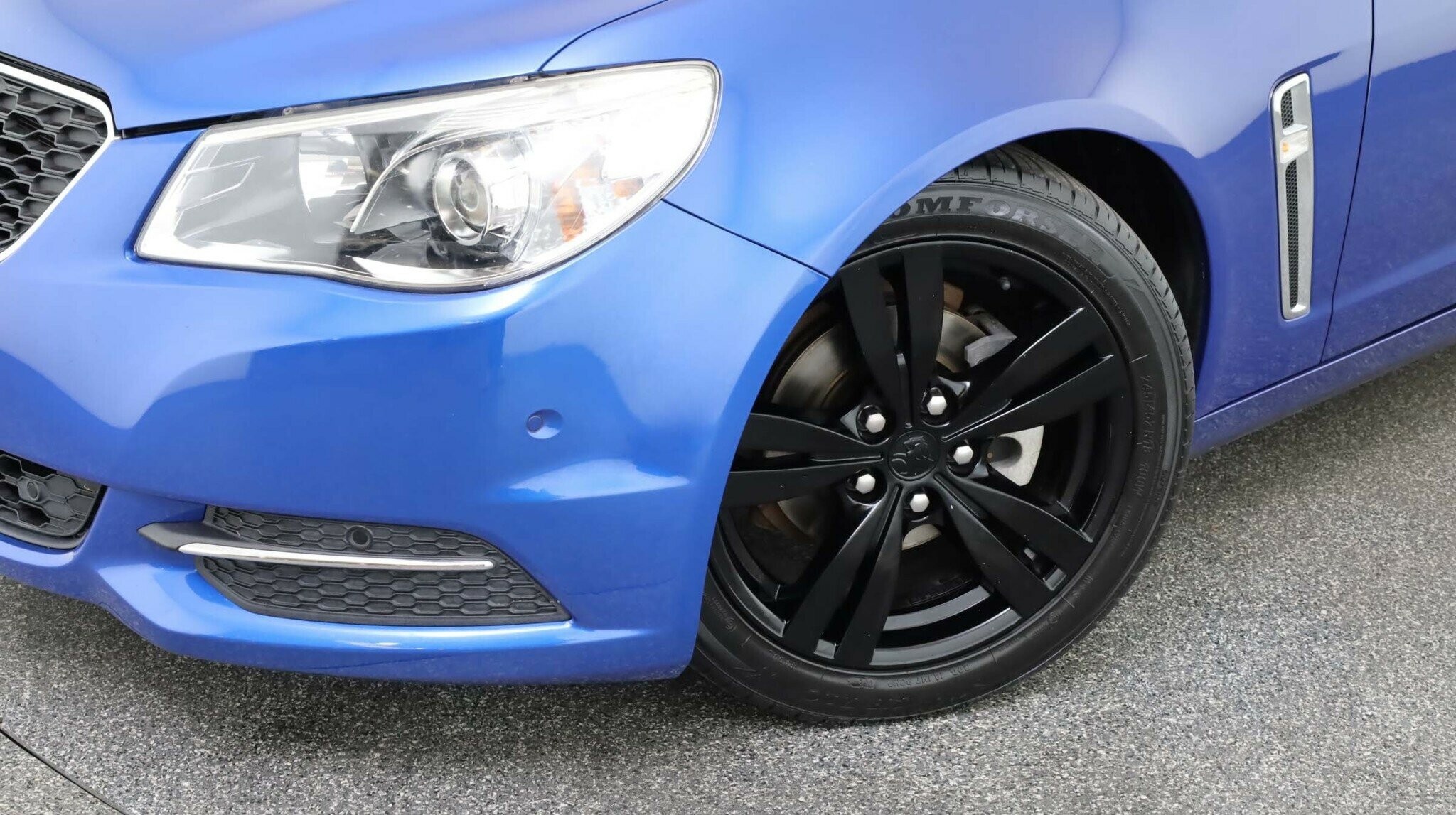 Holden Ute image 3