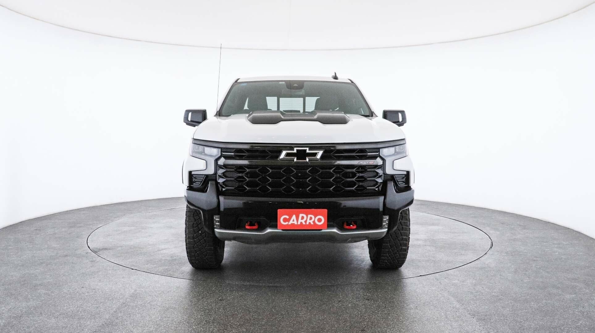 Chevrolet Silverado image 3