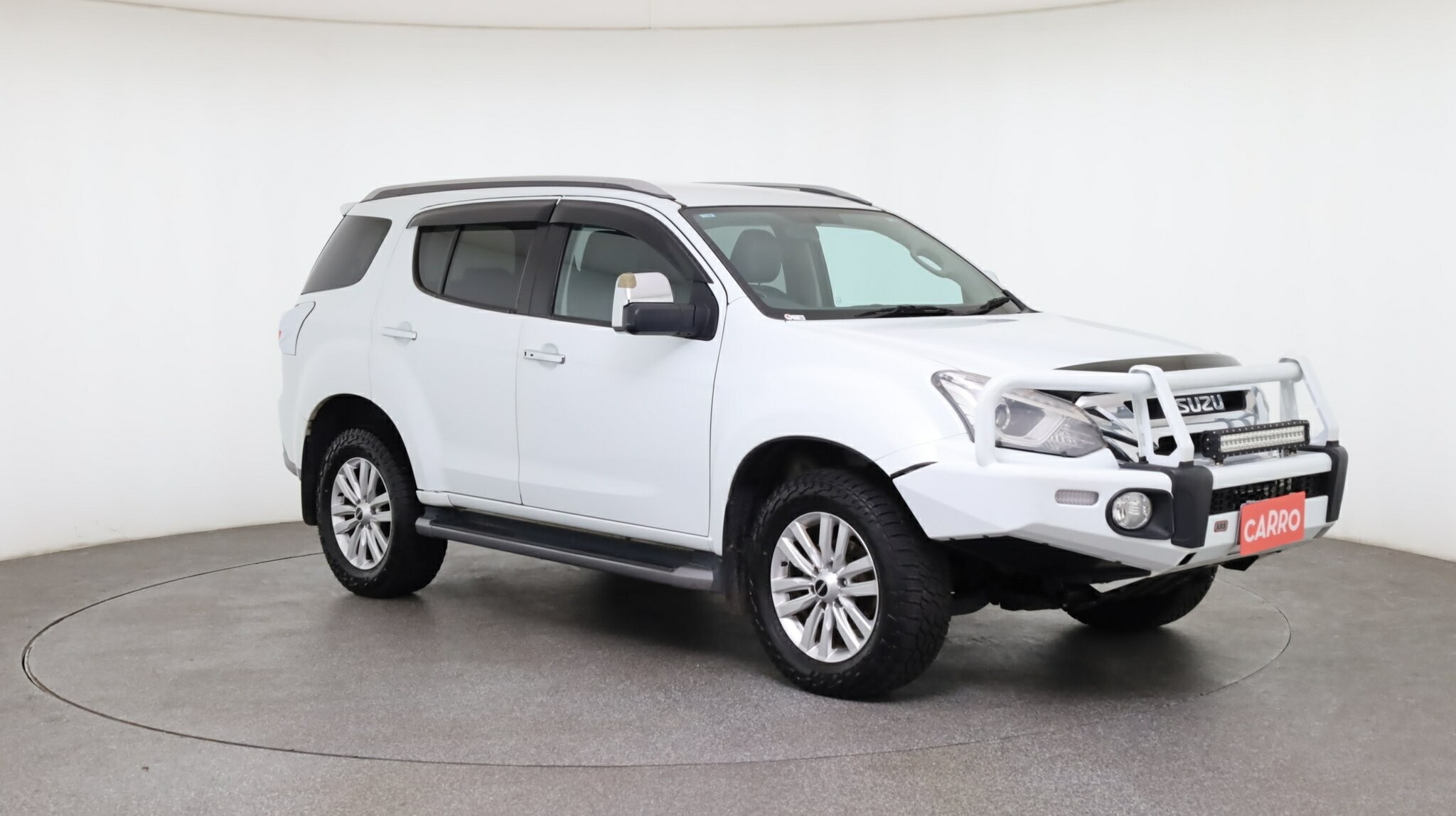 Isuzu Mu-x image 4