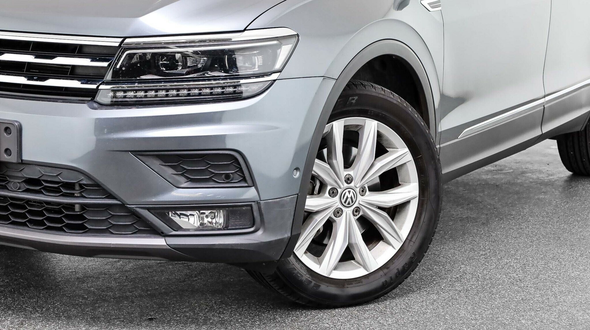 Volkswagen Tiguan image 2