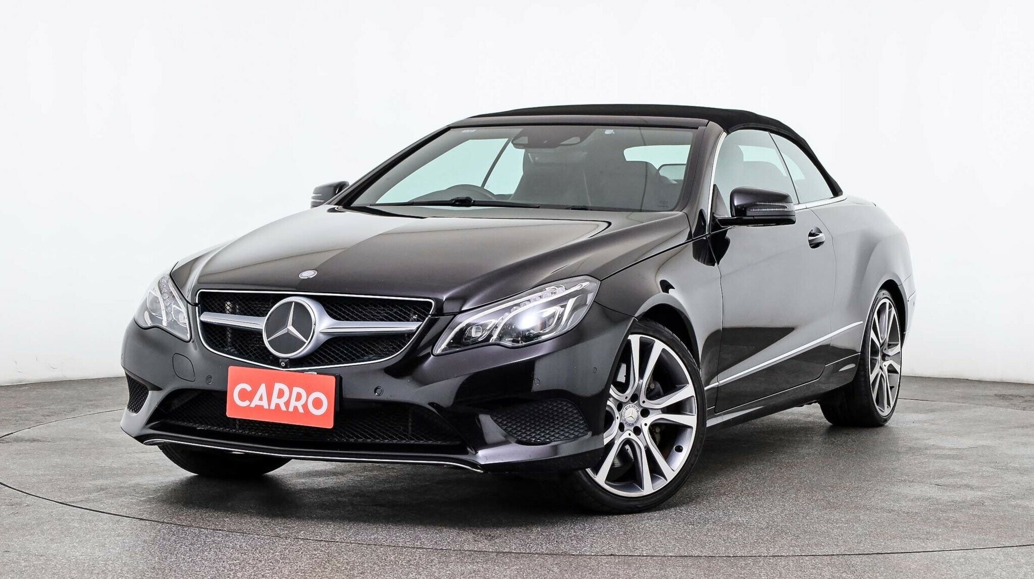 Mercedes Benz E-class image 2