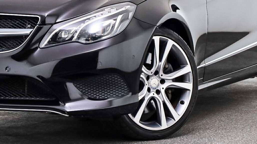 Mercedes Benz E-class image 3