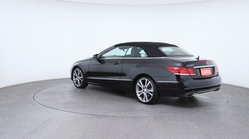 https://vehicle-cdn.autoleague.cloud/3881_1106350_7.jpg