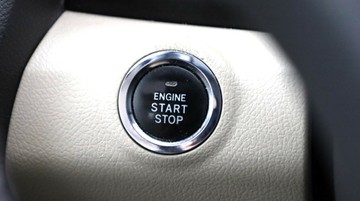 https://vehicle-cdn.autoleague.cloud/3881_1106360_22.jpg