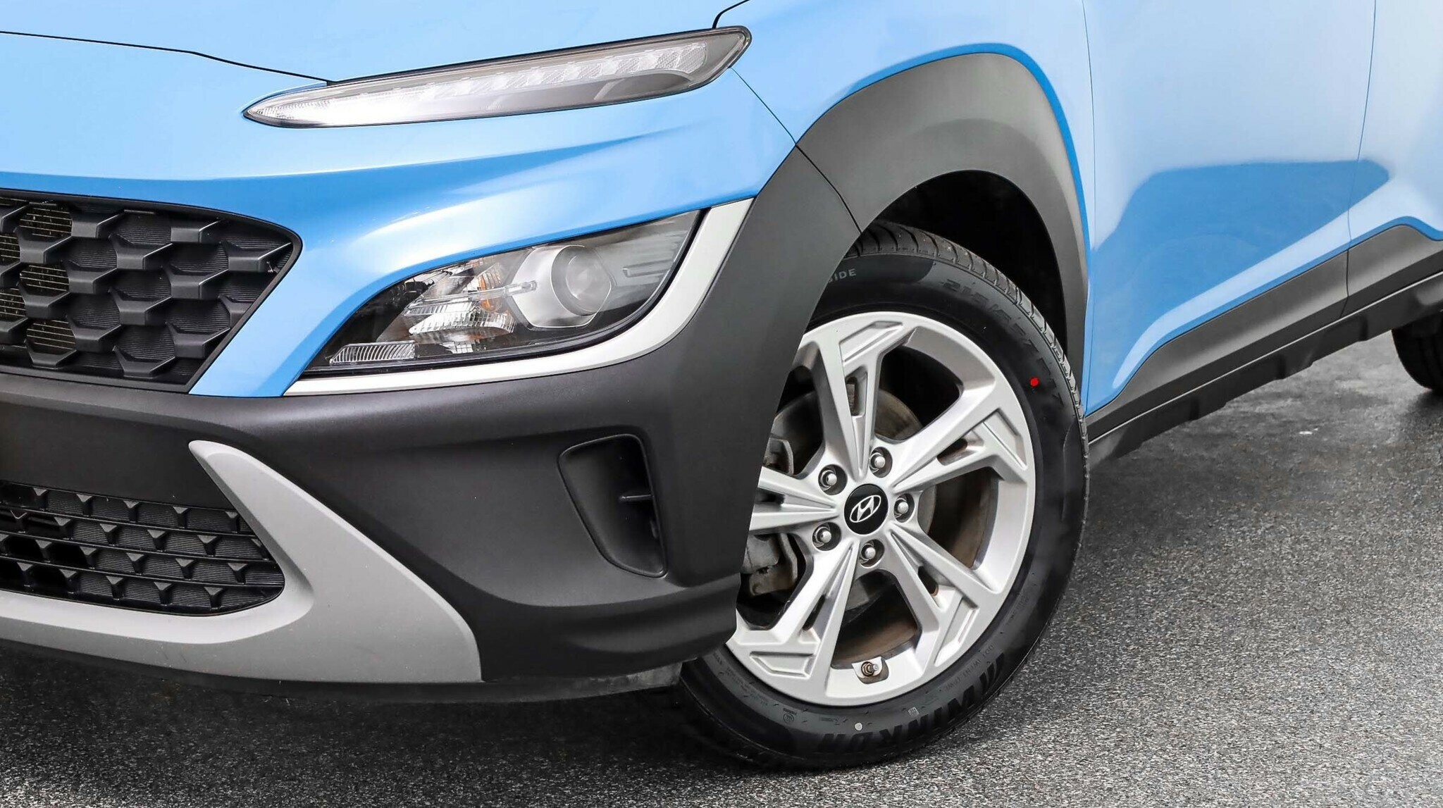 Hyundai Kona image 3