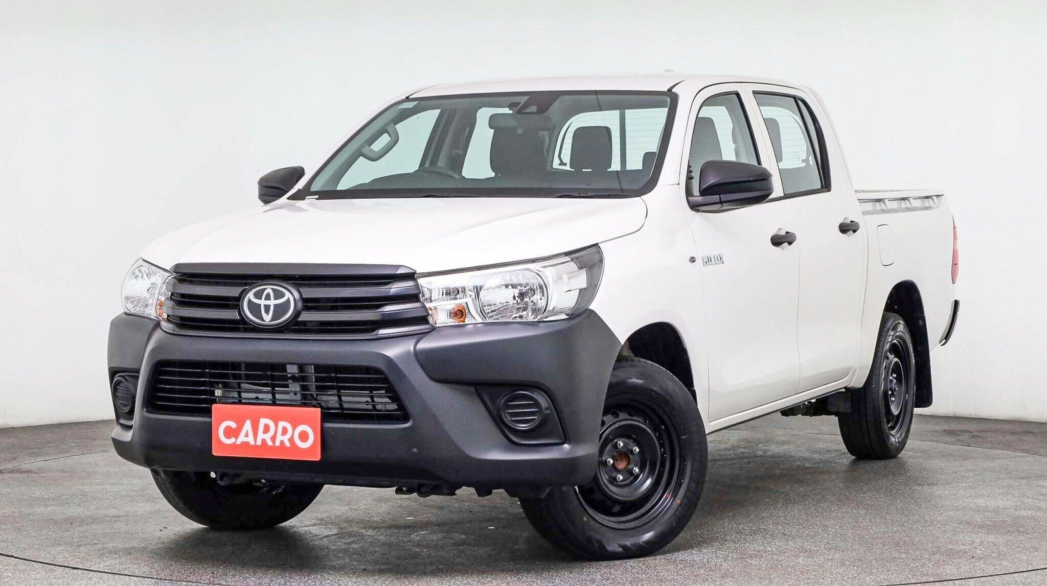 Toyota Hilux image 2