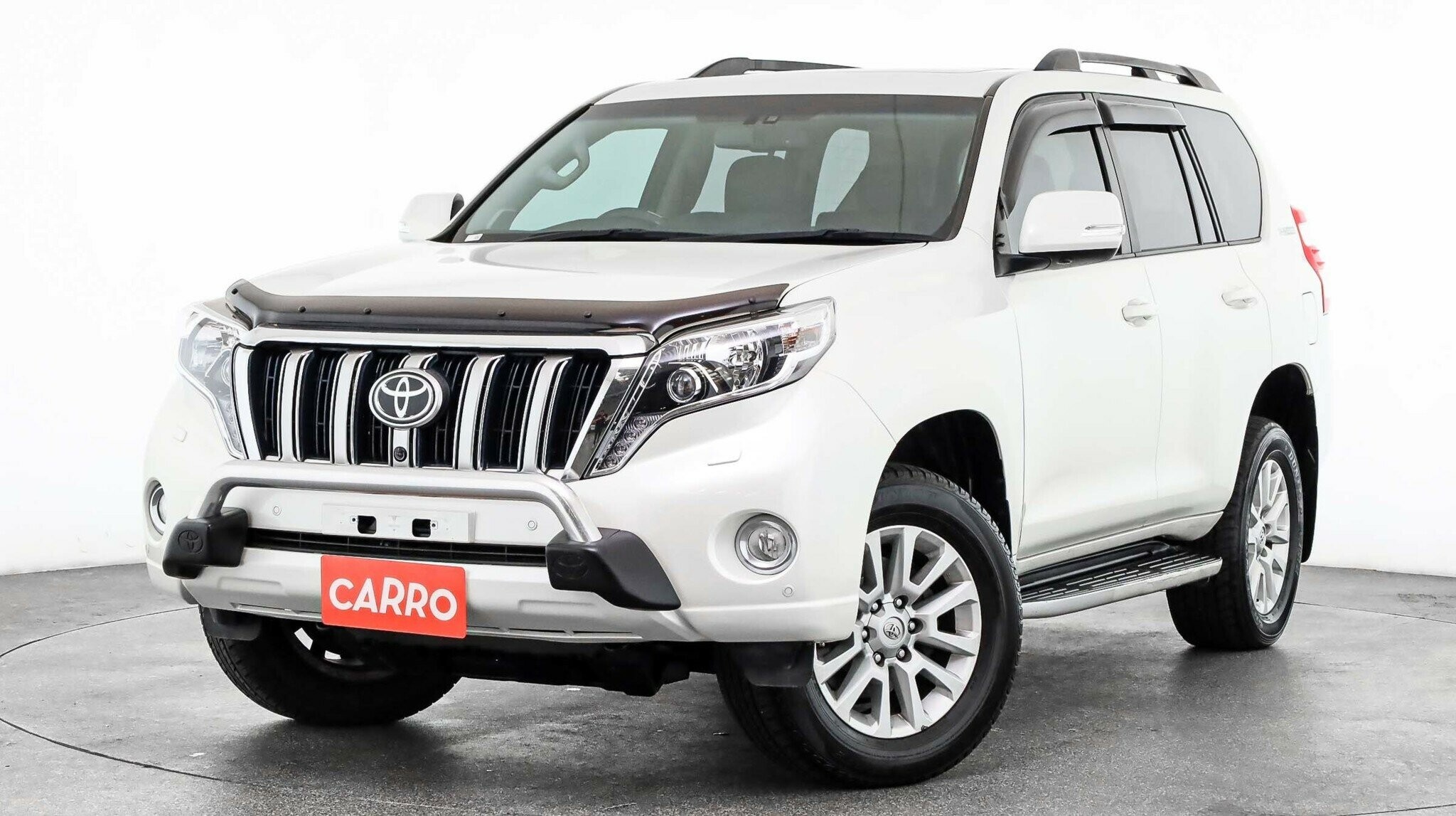 Toyota Landcruiser Prado image 2