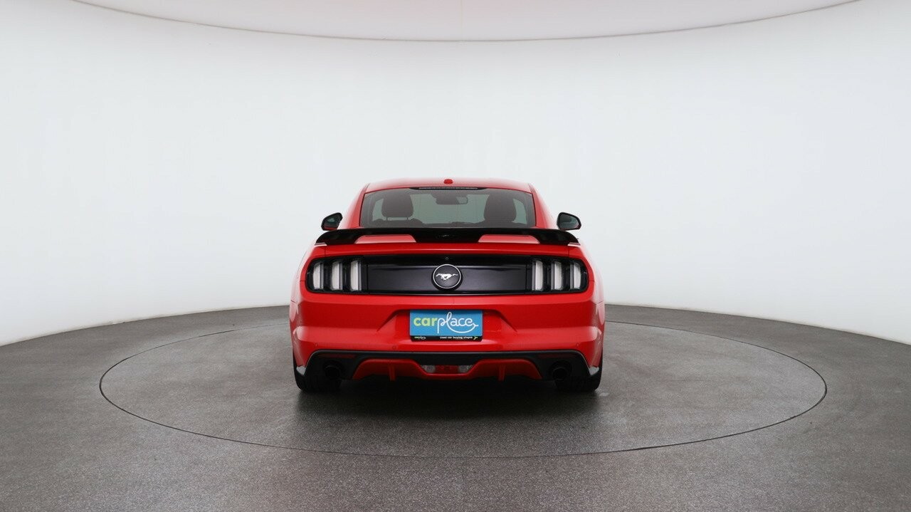 Ford Mustang image 2